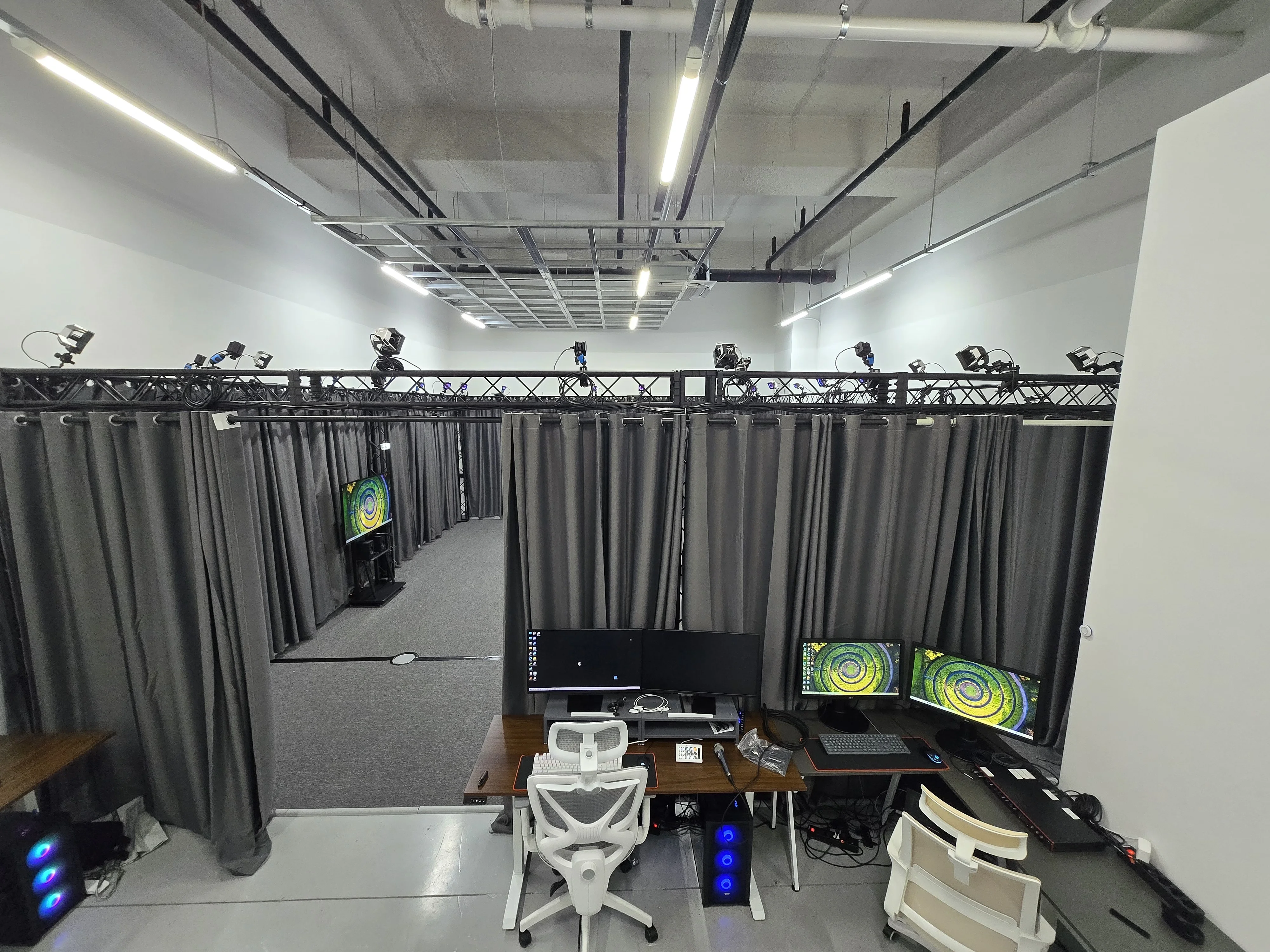 외부 전경 닫힘